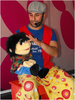 Descrizione: Macintosh HD:Users:giuseppemarasco1:Documents:ègroup:spettacoli:cast 2018:VENTRILOQUO.JPG